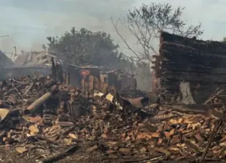 В Сумах в результате российского обстрела возникли перебои со светом и водой, в области дрон попал вблизи железнодорожной станции