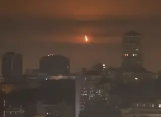 Россия атакует Украину шахедами: в ряде областей объявили тревогу, в Киеве обломки упали в нескольких районах