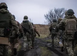 «Заводятся подкрепления». Попович назвал несколько сценариев борьбы за Покровск