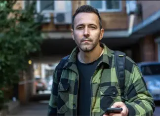 Эйфория того, кто выжил. Писатель-военный Артем Чех о «точке ноль», «героизме» и героизме и привыкании к смерти — откровенный разговор с NV