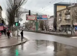 В Луганске река Лугань превратилась в токсичный коллектор из-за регулярных промышленных сбросов — ЦНС