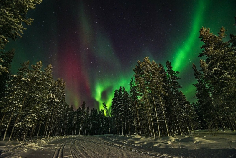 7 мест в России, где можно &laquo;поймать&raquo; северное сияние