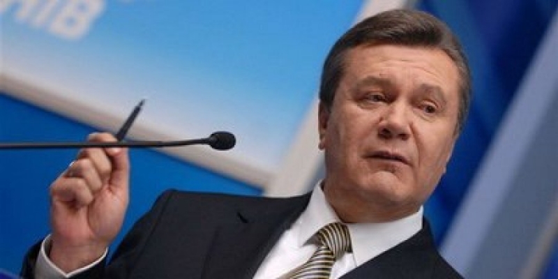 Астанавитесь, дубль 2. Янукович обратился к&nbsp;Зеленскому: просит &laquo;остановить кровопролитие&raquo; и&nbsp;сдаться