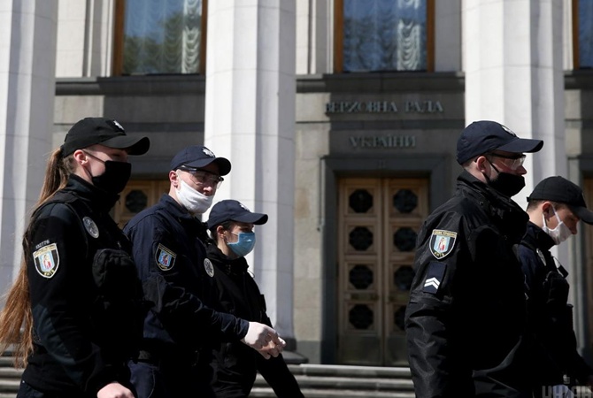 Бюджет-2022: ветеранам и врачам добавят, а у полиции отберут