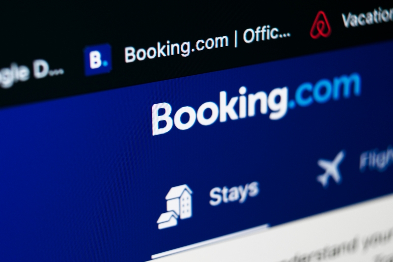 Booking.com обязали выплатить штраф в размере 1,3 млрд рублей