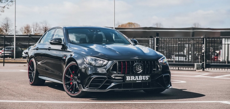 Brabus превратил седан в 800-сильного монстра