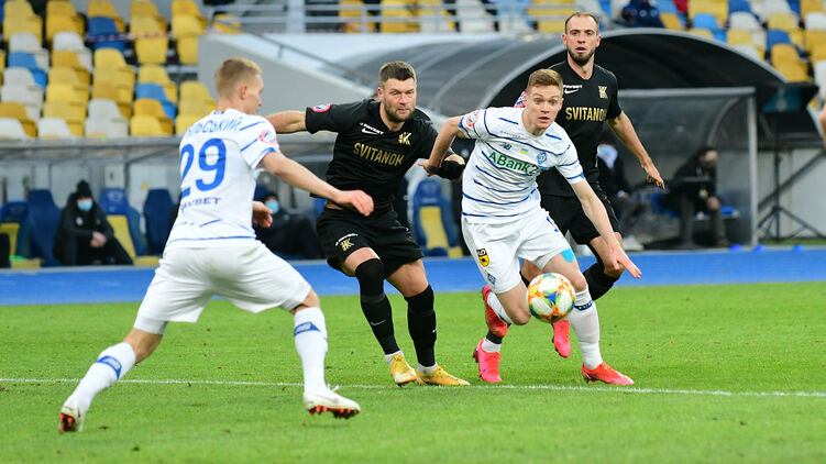 "Динамо" без Цыганкова в серии пенальти обыграло "Колос" без тренера и пробилось в полуфинал Кубка Украины