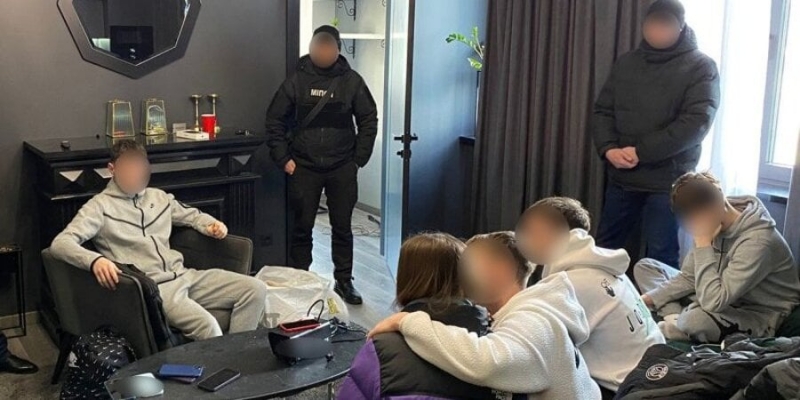 Два фигуранта &laquo;пьяных вечеринок&raquo; получили подозрения, еще шести вручили повестки