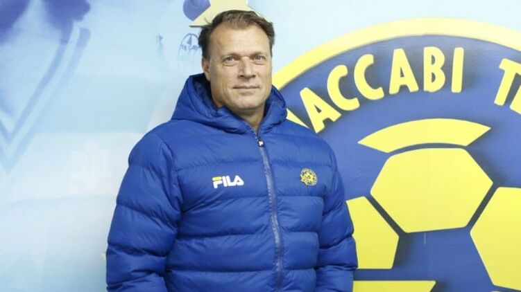 "Если не мыслить позитивно, то лучше вообще в Киев не лететь". Тренер Маккаби рассказал об игре с Шахтером