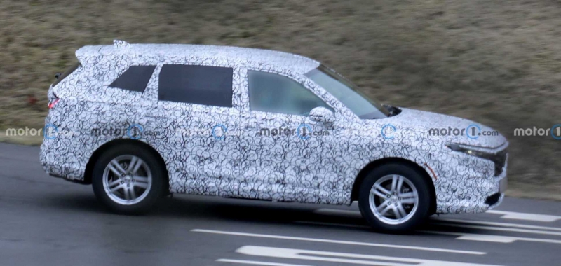 Honda CR-V нового поколения впервые заметили на тестах: фото