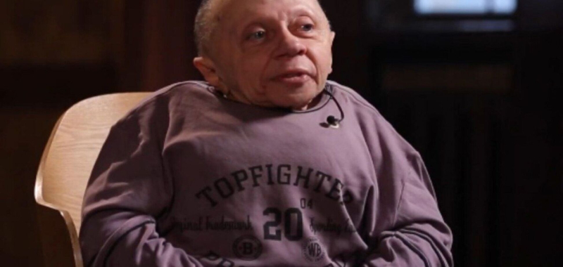 "Из разрушенной квартиры меня вынесли на руках": киевлянин с инвалидностью доверил свою историю музею "Голоса мирных" Фонда Рината Ахметова