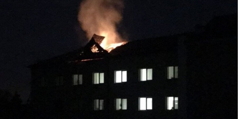 Из-за обстрела в&nbsp;поликлинике Волчанска начался пожар