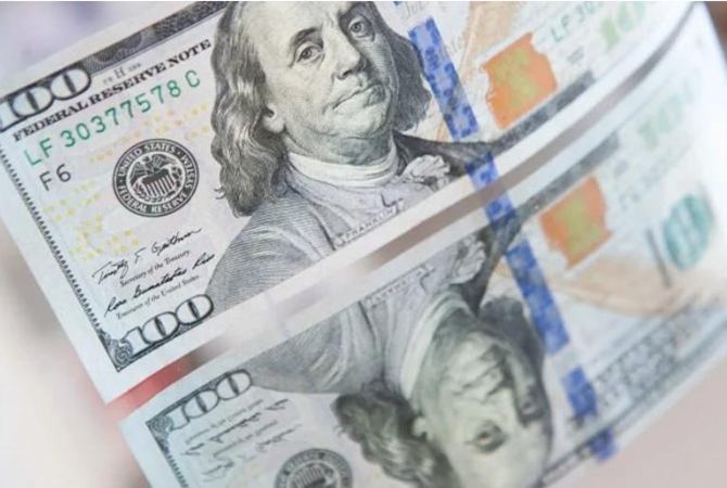 Курс валют на 16 сентября: доллар и евро выросли