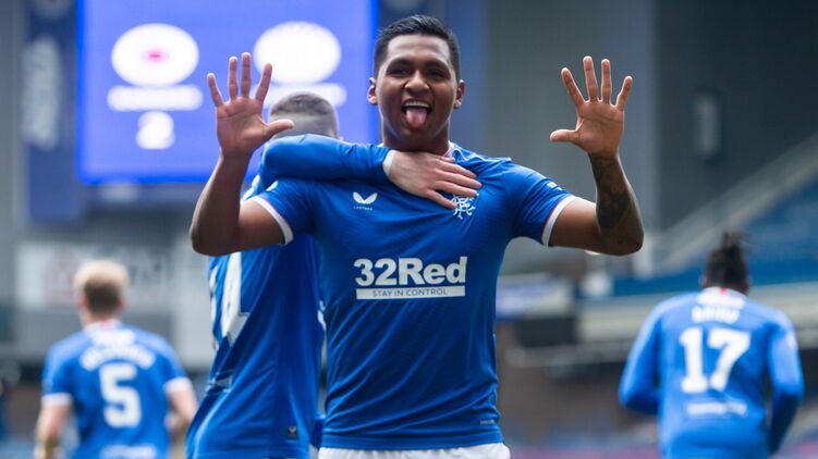 Легенда "Ливерпуля" привел "Рейнджерс" из Глазго к первой победе в чемпионате страны по футболу за 10 лет