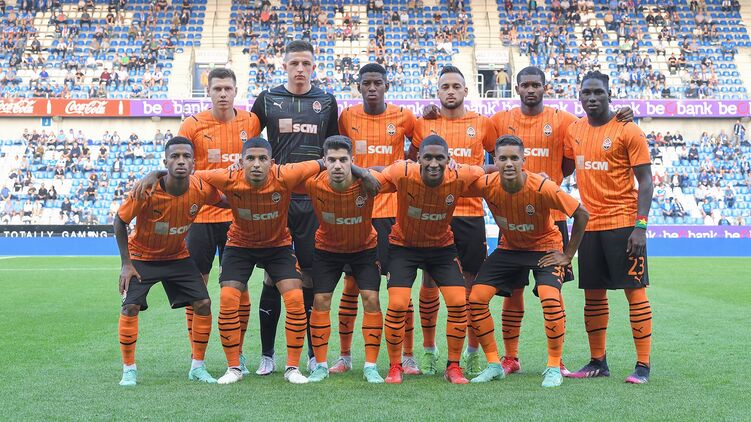 Лига чемпионов. Де Дзерби рассказал о победе над "Генком" и травме Соломона