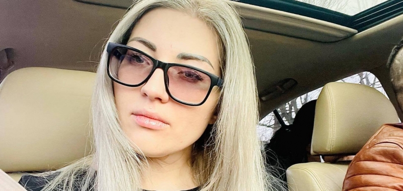 Менеджер ''Укрпочты'' стала объектом для буллинг через шутки о сексе