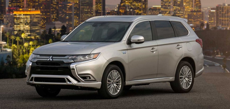 Mitsubishi рассказала о характеристиках нового гибрида Outlander