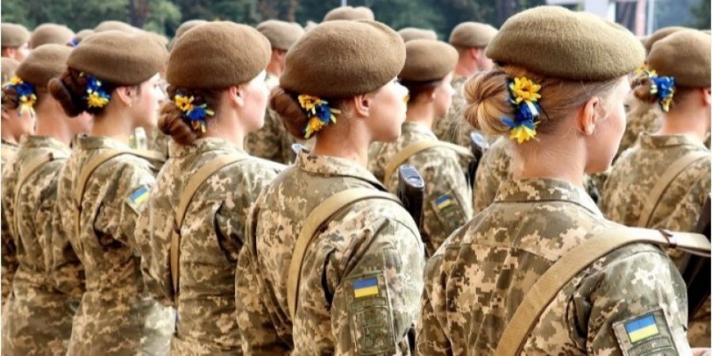 Можно онлайн, беременных тоже будут брать. В&nbsp;Минобороны объяснили, кому из&nbsp;женщин нужно стать на&nbsp;военный учет и&nbsp;как это сделать