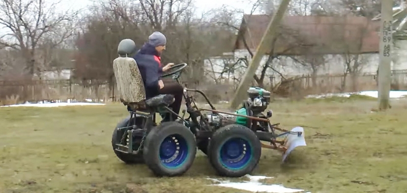 На Харьковщине мастер создал уникальный минитрактор