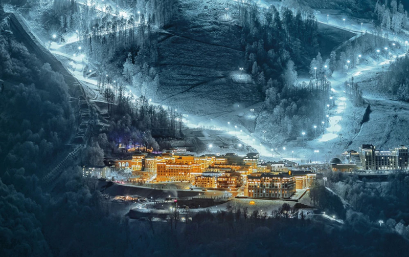 На Курорте Красная Поляна продлено вечернее катание