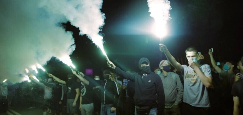 ''Нацкорпус'' сообщил о возможном штурме своего хаба силами СБУ