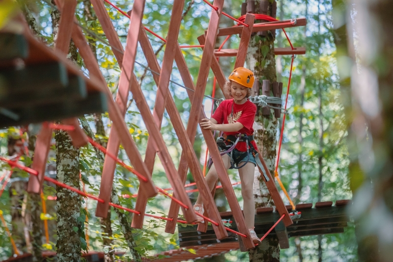 На&nbsp;Курорте Красная Поляна появился новый верёвочный парк с&nbsp;аттракционами