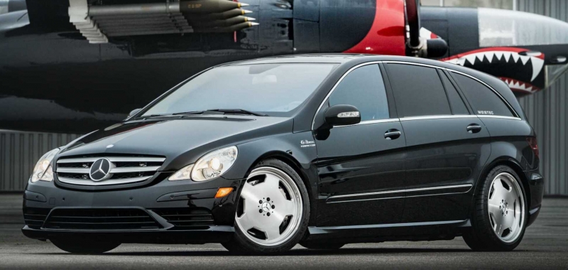 Названы 5 самых быстрых минивэнов. Фото