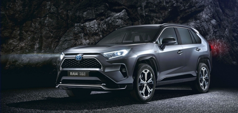 Названы ТОП-20 самых популярных кроссоверов и SUV в Украине