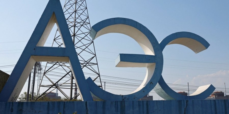 Оккупанты обстреливают Запорожскую АЭС из&nbsp;РСЗО в&nbsp;непосредственной близости к&nbsp;энергоблокам&nbsp;&mdash; СМИ