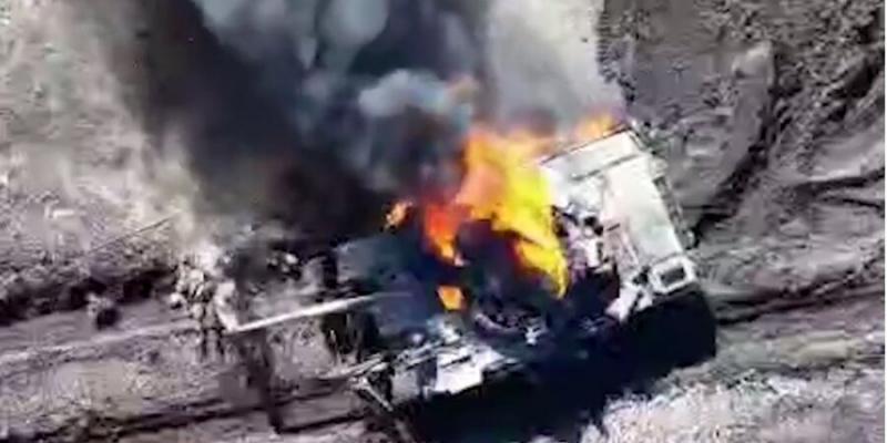 Оккупанты пытались прорвать линию обороны. ВСУ уничтожили российский танк вместе с&nbsp;экипажем&nbsp;&mdash; видео