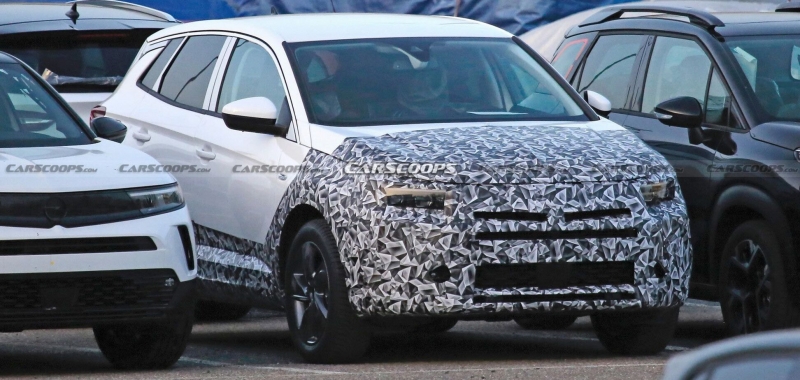 Opel Grandland X 2022 получил ''подтяжку лица''