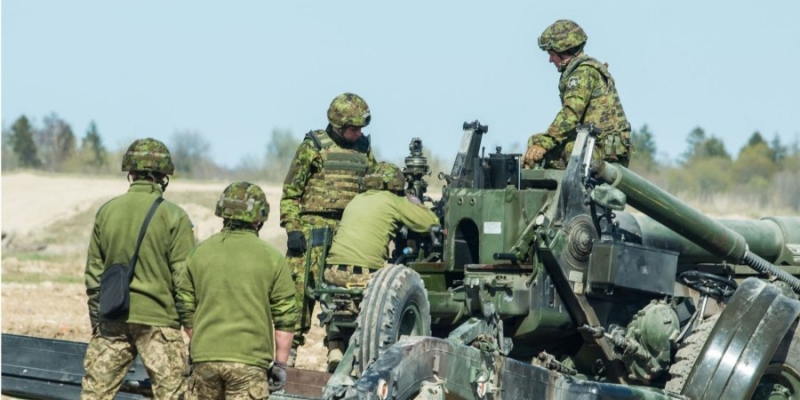 Откроется путь на&nbsp;Сватово. Арестович допустил окружение группировки россиян в&nbsp;Лимане