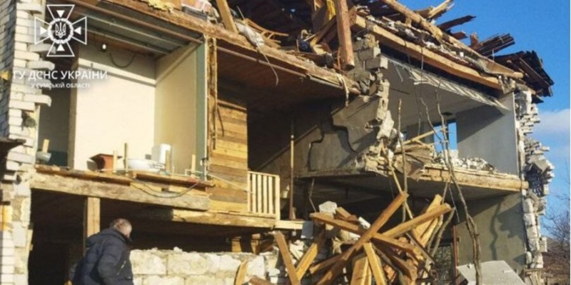 Почти 100 &laquo;прилетов&raquo;. Российские оккупанты обстреляли Сумскую область