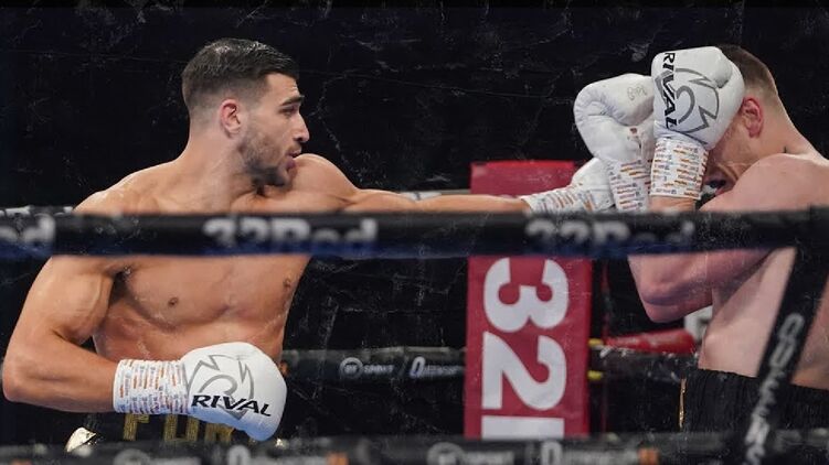 Появилось видео, как брат Тайсона Фьюри одержал победу "грязным" нокаутом