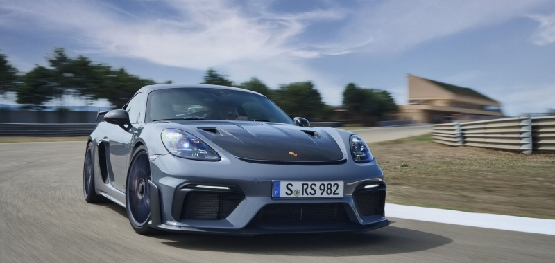 Porsche 718 Cayman GT4 RS дебютировал на автошоу в Лос-Анджелесе