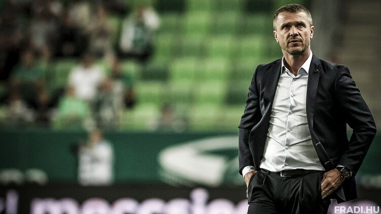 После трех лет тренерской работы Ребров покинул венгерский клуб "Ференцварош"