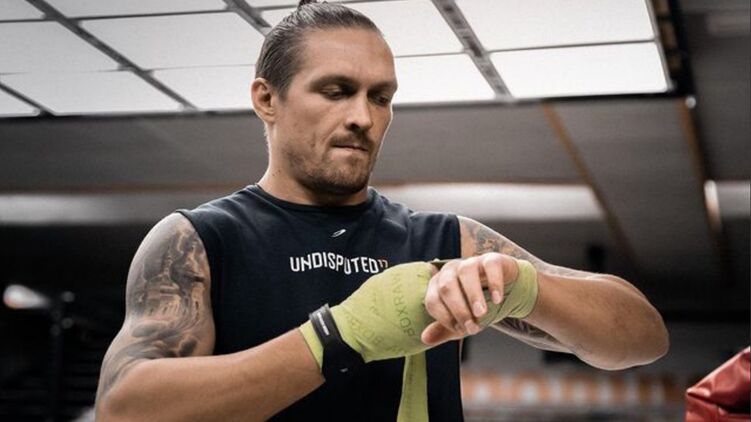 Промоутер Усика сообщил, в каком случае WBO будет вынуждена объявить бой Джошуа - Усик