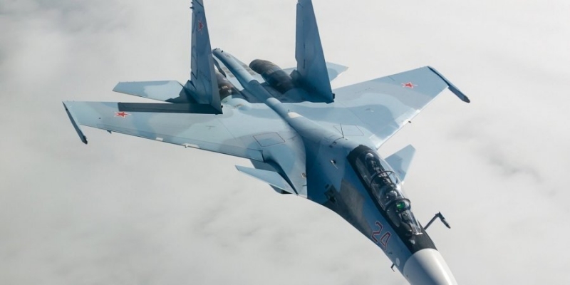 Россия подняла истребитель для перехвата британского самолета возле оккупированного Крыма