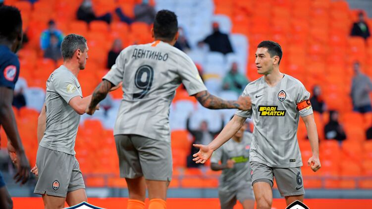 "Шахтер" - "Минай" - 4:0. Перед матчем гости отказывались выходить на поле