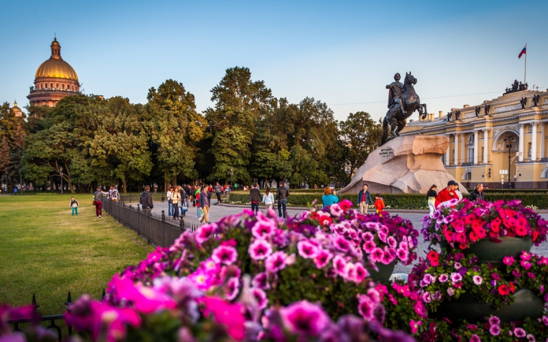 Сколько стоил самый дорогой номер на ПЭФ?