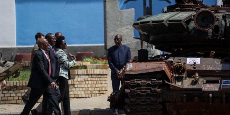 Удар&nbsp;РФ по&nbsp;Киеву. Сбито шесть Кинжалов и&nbsp;шесть Калибров, делегация Африки пряталась в&nbsp;укрытии, в&nbsp;Киевской области семь раненых&nbsp;&mdash; онлайн