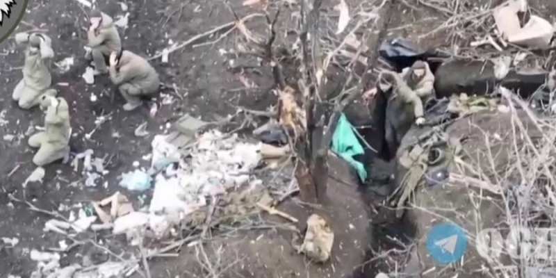 Украинские военные штурмовали российские окопы, взяв в плен 10 оккупантов — видео