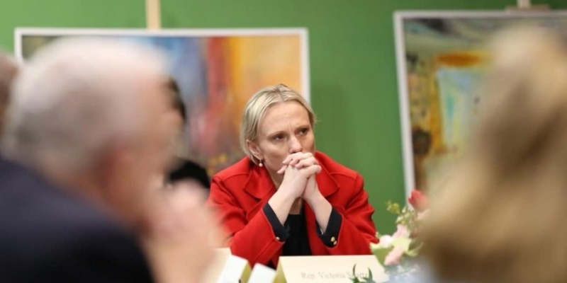 Уроженка Украины. Член Палаты представителей США приехала в Киев, чтобы отпраздновать Пасху со своей 88-летней бабушкой