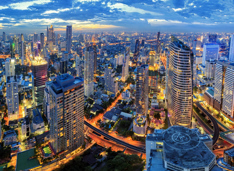 В августе вырос спрос на отдых в Сеуле, Римини и Бангкоке