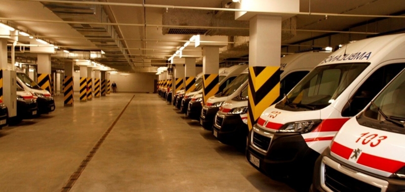 В Полтаве по программе Зеленского построили инновационный подземный паркинг для ''скорых''