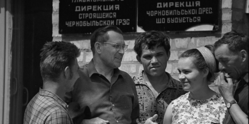 Врата ада. Как в конце 1960-х Кремль решил построить возле Чернобыля ГРЭС, позже ставшую атомным объектом — история в одном фото