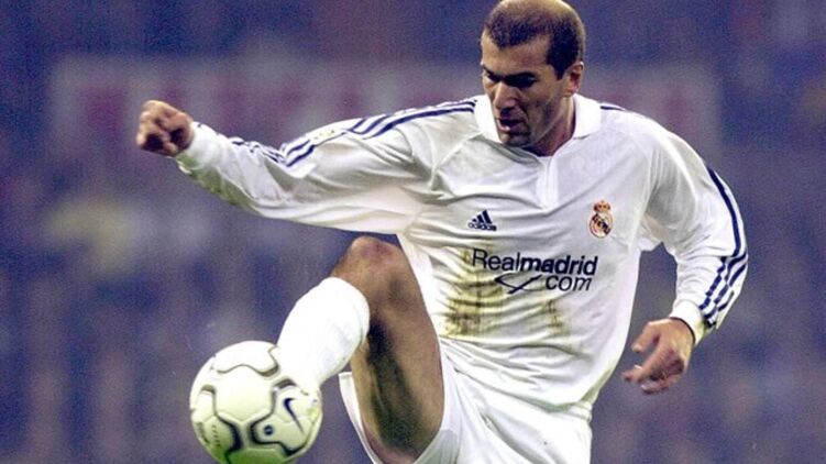 Зидан во второй раз покинул пост главного тренера мадридского "Реала"